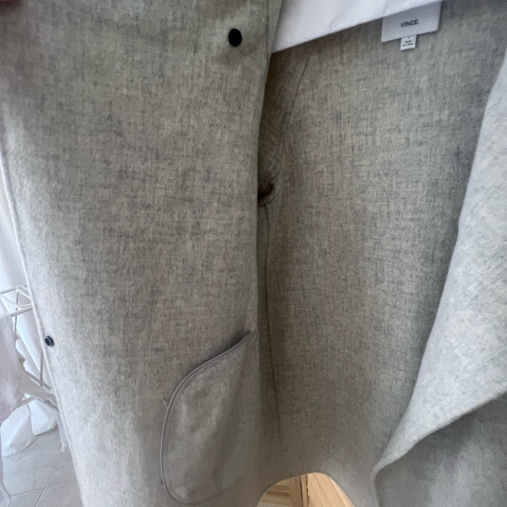 Coat - Picture 6 of 6